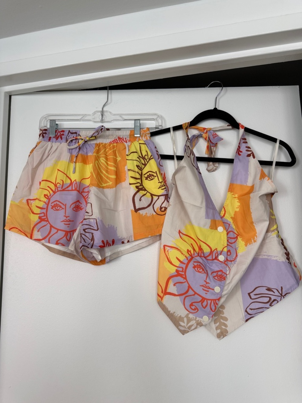 Sun Motif Halter Top and Shorts Set - Multicolor